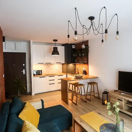Bookowska 18 Apartment, Parking Free, Check In 24h Poznan